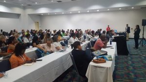 Turismo entrena 250 agentes de viajes para vender destino RD