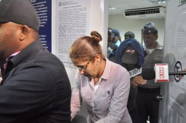 Jueza dispone prisión preventiva contra esposa de Argenis y otros 3