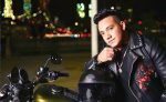 Elvis Martínez aclara video en redes es parte nuevo tema