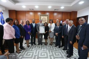 Cámara de Diputados reconoce a Rafael Núñez Grassals