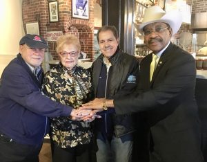 OPINION: Quedan 4 oficiales electos de la vieja guardia