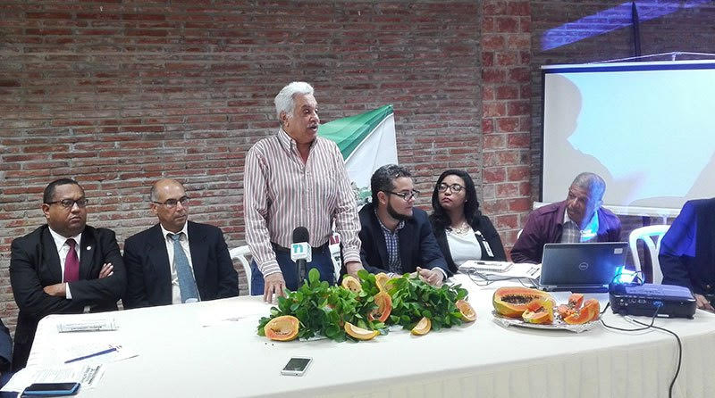 Experto ve clústeres agro negocios han perdido el apoyo del Estado imagen