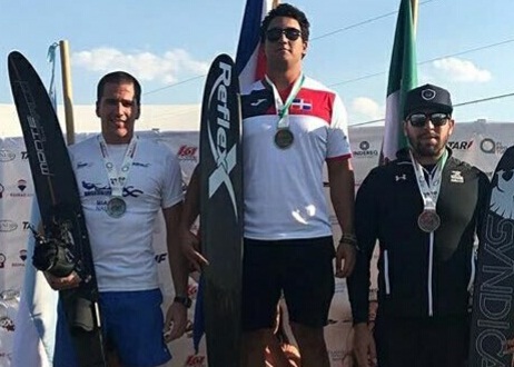 Robert Pigozzi gana dos medallas de oro en Esquí Náutico de México imagen
