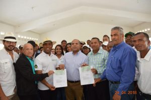 MONTE PLATA: FEDA invierte $90 millones en producción de piña