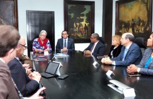 Ministerios de Educación y de Salud acuerdan vacunar en escuelas frontera