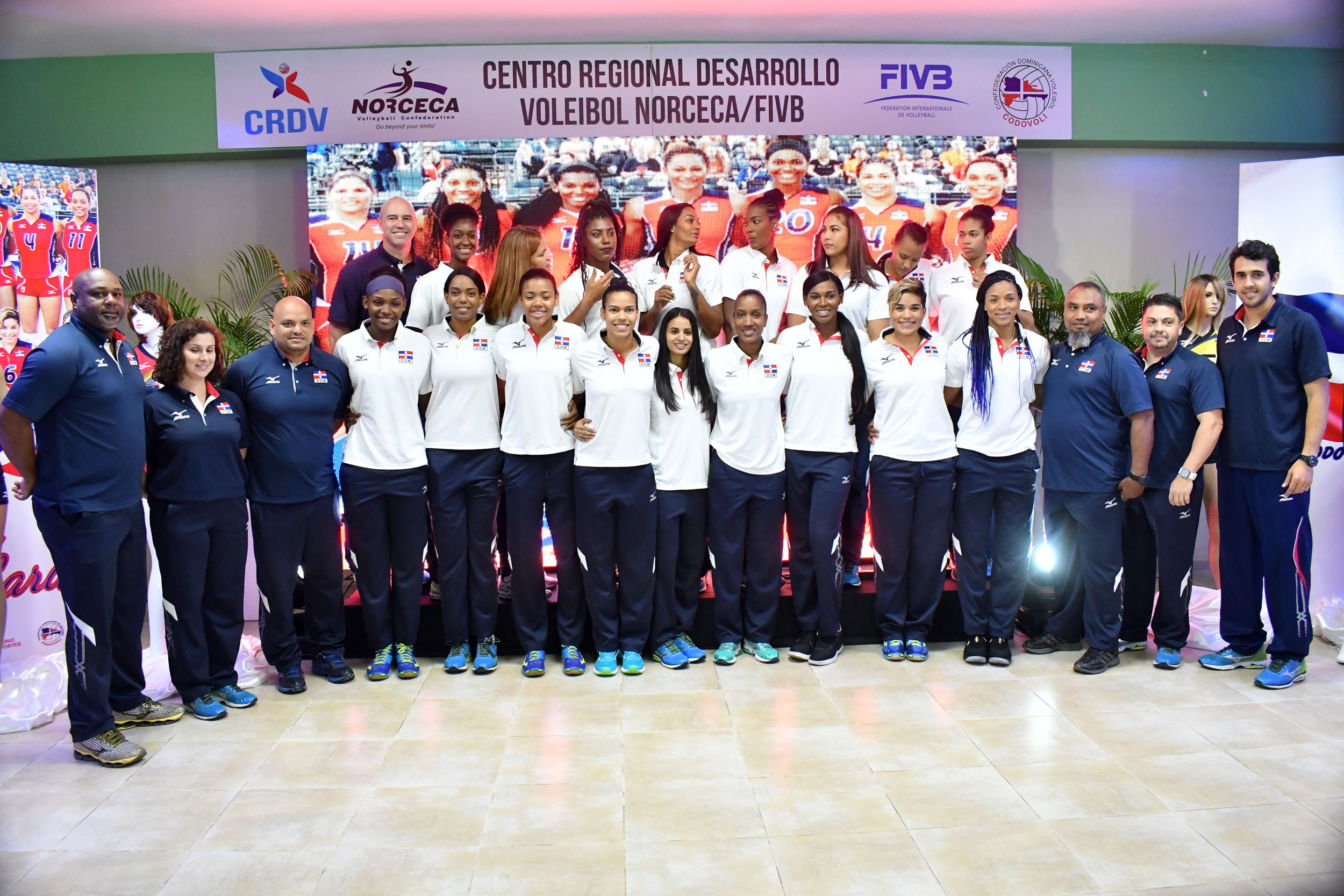 Presentan Selección Voleibol Femenino irá Liga de Naciones imagen