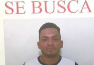 La Policía identifica uno implicado en el asalto a banco en Tamboril