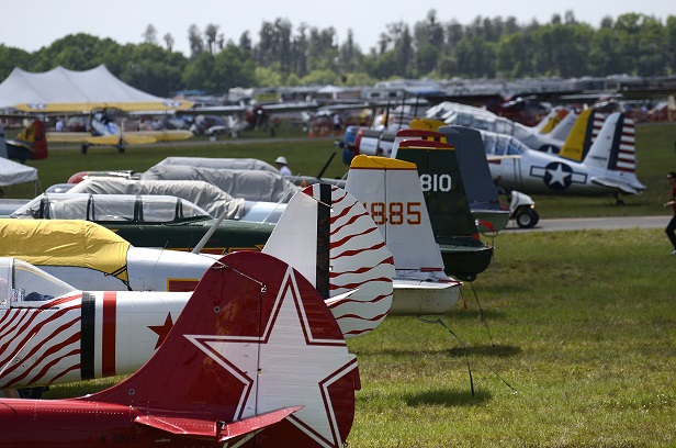 RD busca turismo de aviones privados en feria Florida imagen