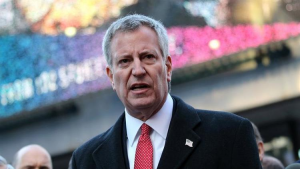 Alcalde NY considera inaceptable presunta conducta fiscal general