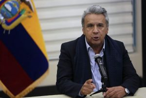 ECUADOR: Presidente solicita a los ministros de su gabinete dimitir