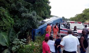 SAN JUAN DE LA MAGUANA: Choque deja al menos 30 personas heridas
