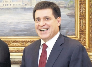 PARAGUAY: Horacio Cartes renuncia a la presidencia para ser senador