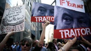 Protestan en Nueva York contra presidente Trump