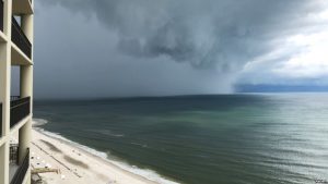 Alberto se degrada a depresión pero sigue siendo peligro para sur de EU