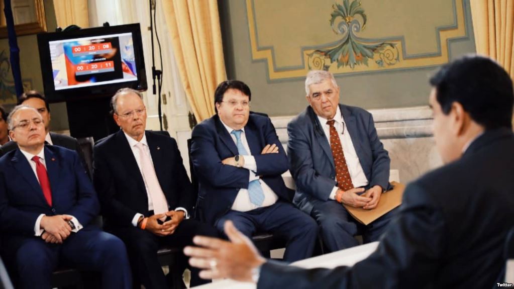 VENEZUELA: Maduro propone postergar reconversión dos meses imagen