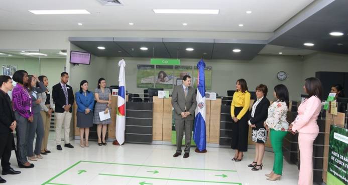BHD León abre sucursal Ágora Mall imagen