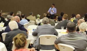 Dominicano Carlos Peña sostiene encuentros en estado La Florida Dominicano Carlos Peña sostiene encuentros en estado La Florida