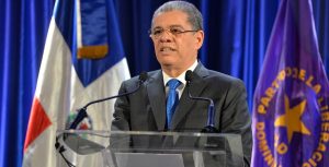 Amarante Baret renuncia de Interior y Policía para aspirar Presidencia