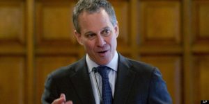 Schneiderman mantiene silencio en su último día como fiscal general NY