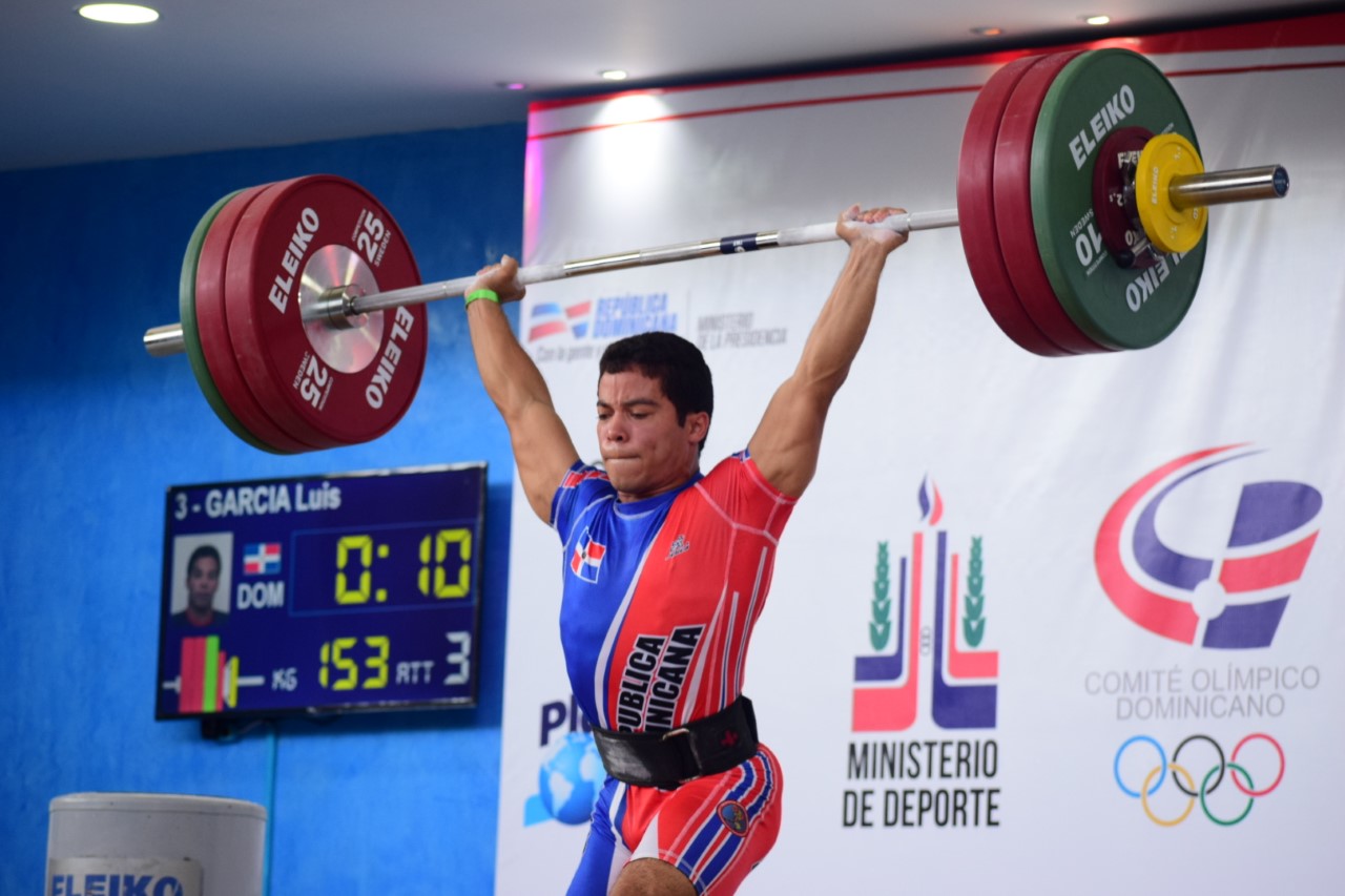 Luis García gana tres medallas oro en Panamericano de Pesas imagen