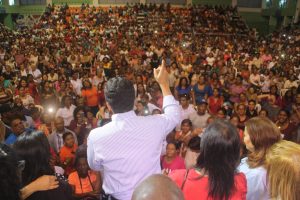 Alcalde de la capital encabeza homenaje a las madres en su Día