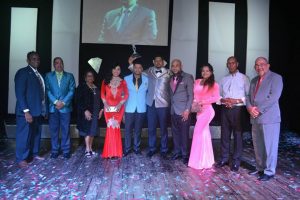 Premio Diamante reconoce artistas y personalidades de Boca Chica