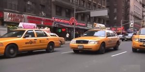 Preocupa a taxistas de Nueva York suicidios de colegas