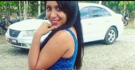 Conductor asesina mujer e hiere novio porque rozaron su vehículo