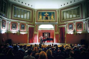 Aisha Sayed lega a la RD tras gira por ciudades de España