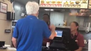 EEUU: Nuevo ataque racista contra hispanos en un establecimiento de Texas