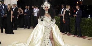 Fan acusa guardaespaldas de Cardi B de golpearlo