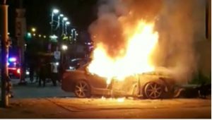 EE.UU: Tres dominicanos mueren en un auto que se incendió en Filadelfia EE.UU: Tres dominicanos mueren en un auto que se incendió en Filadelfia