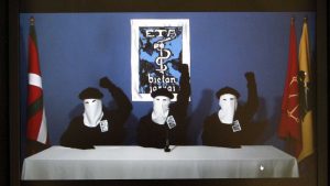 ESPAÑA: ETA anuncia el «final de su trayectoria política y revolucionaria»