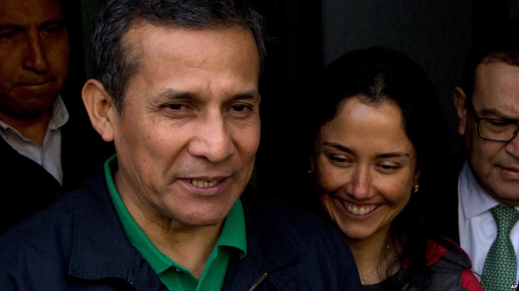 PERU: Expresidente Humala y su esposa salen de prisión imagen