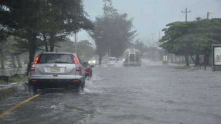 Siete provincias de RD en alerta por lluvias asociadas a una onda