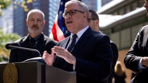 Fiscalía acusa a hombre de piratear páginas del Gobierno y militares