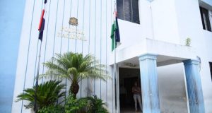 LA VEGA: Desconocidos asaltan parador La 7 S LA VEGA: Desconocidos asaltan parador La 7 S