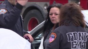 NUEVA YORK: Arrestan conductora arrolló a dos niños NUEVA YORK: Arrestan conductora arrolló a dos niños