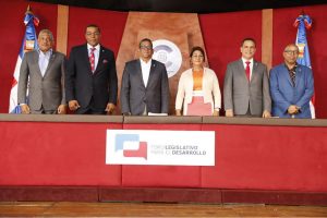 Reclaman obras y proyectos sociales desarrollo región Este