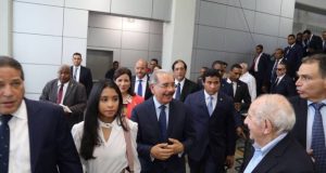 Medina inaugura Teleférico Santo Domingo; costó US$42 millones
