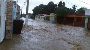 SANTIAGO: Lluvias han anegado 200 viviendas y dañado ajuares