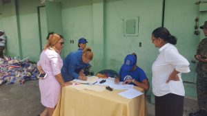 SANTIAGO: Plan Social de la Presidencia entrega raciones