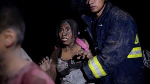 GUATEMALA: Aumenta a 38 el número muertos por volcán fuego GUATEMALA: Aumenta a 38 el número muertos por volcán fuego
