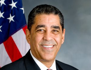 OPINION: Obligación de servir a «todos» los estudiantes