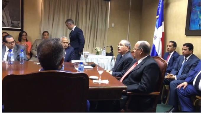 Presidente: Dinero se llevaban amigos y funcionarios ahora va al campo dominicano imagen