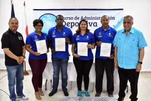 Dirigentes y entrenadores se capacitan en Administración