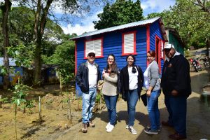 SALCEDO: Voluntariado BC dona recursos para reconstruir viviendas