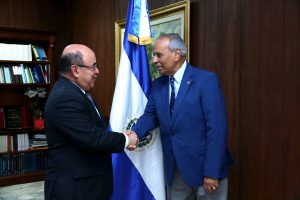 SAN SALVADOR: Embajador RD visita presidente Corte Suprema SAN SALVADOR: Embajador RD visita presidente Corte Suprema