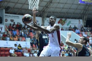 Indios de SFM derrotan a los Soles en la LNB Banreservas