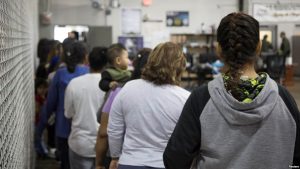 México y otros países saludan la decisión de Trump sobre familias